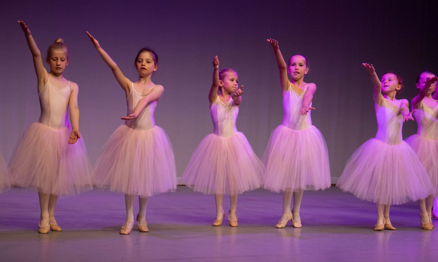 bourn-to-dance-classical-ballet-and-contemporary-dance-classes